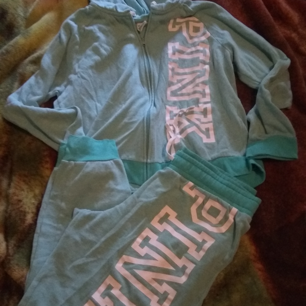 Pink out fit!